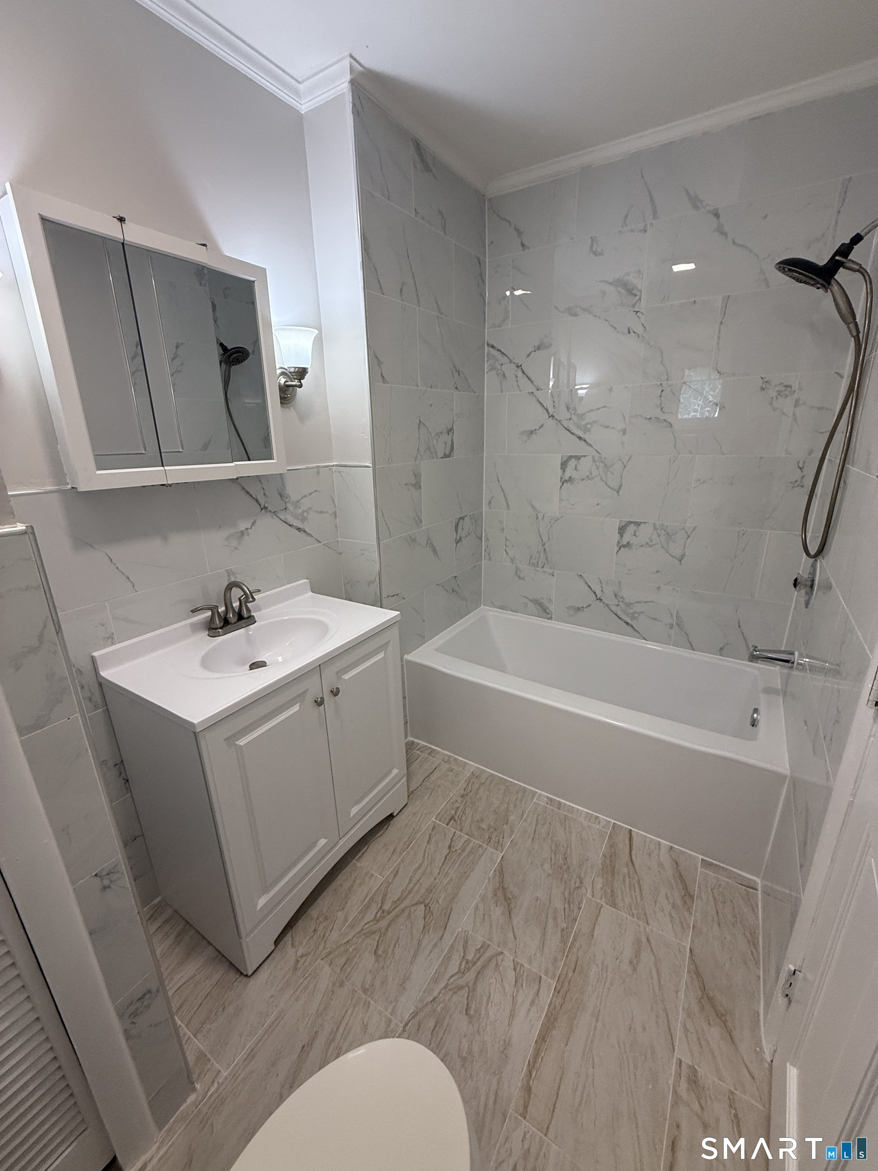 52 Academy Avenue Waterbury CT 06705