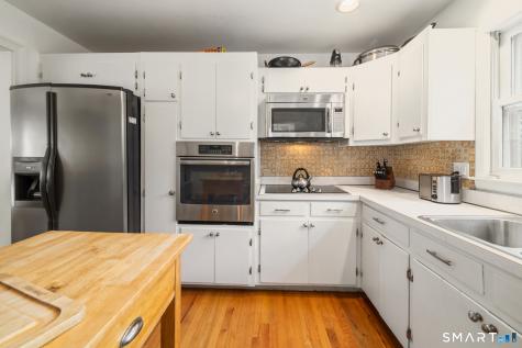 16 Cushing Drive Danbury CT 06811