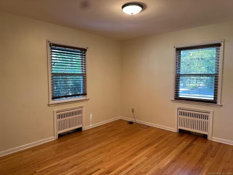 28 North Avenue North Haven CT 06473