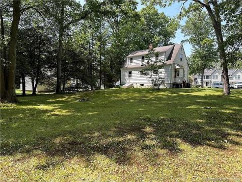 28 North Avenue North Haven CT 06473
