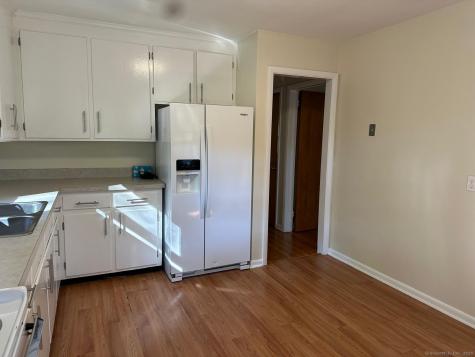 28 North Avenue North Haven CT 06473
