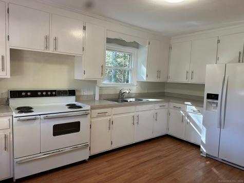 28 North Avenue North Haven CT 06473