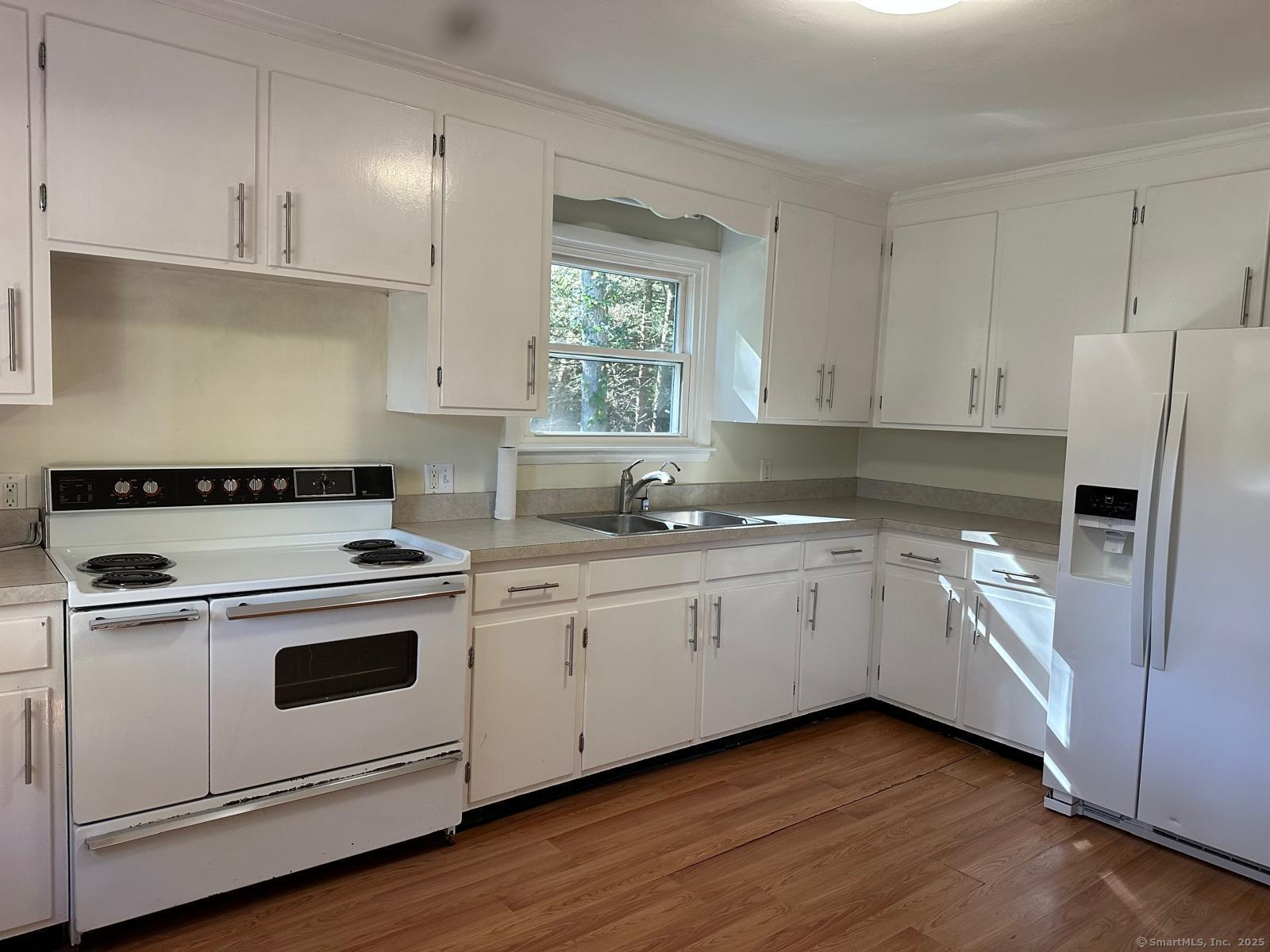 28 North Avenue North Haven CT 06473