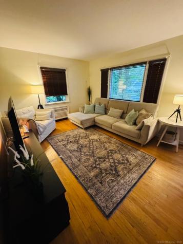 28 North Avenue North Haven CT 06473