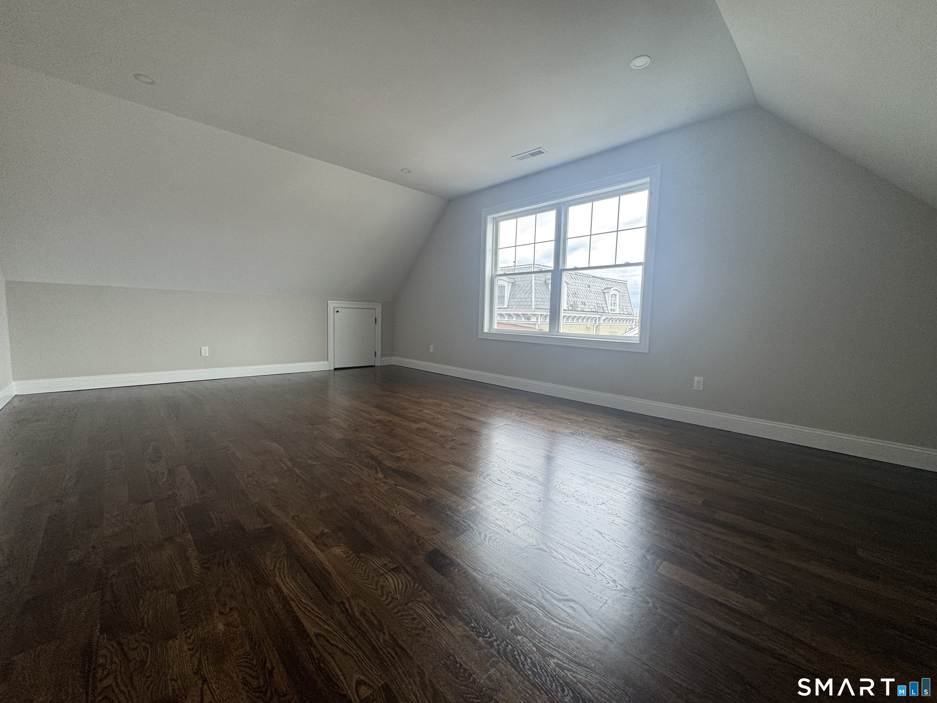 281 Harriet Street Bridgeport CT 06608