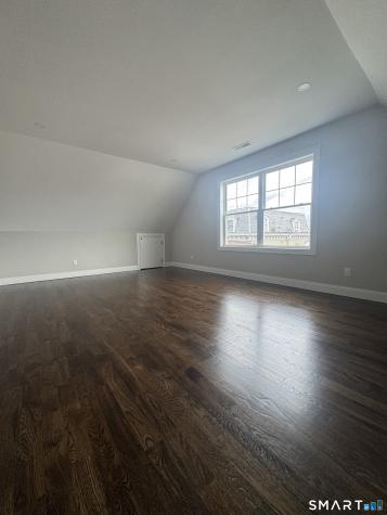 281 Harriet Street Bridgeport CT 06608