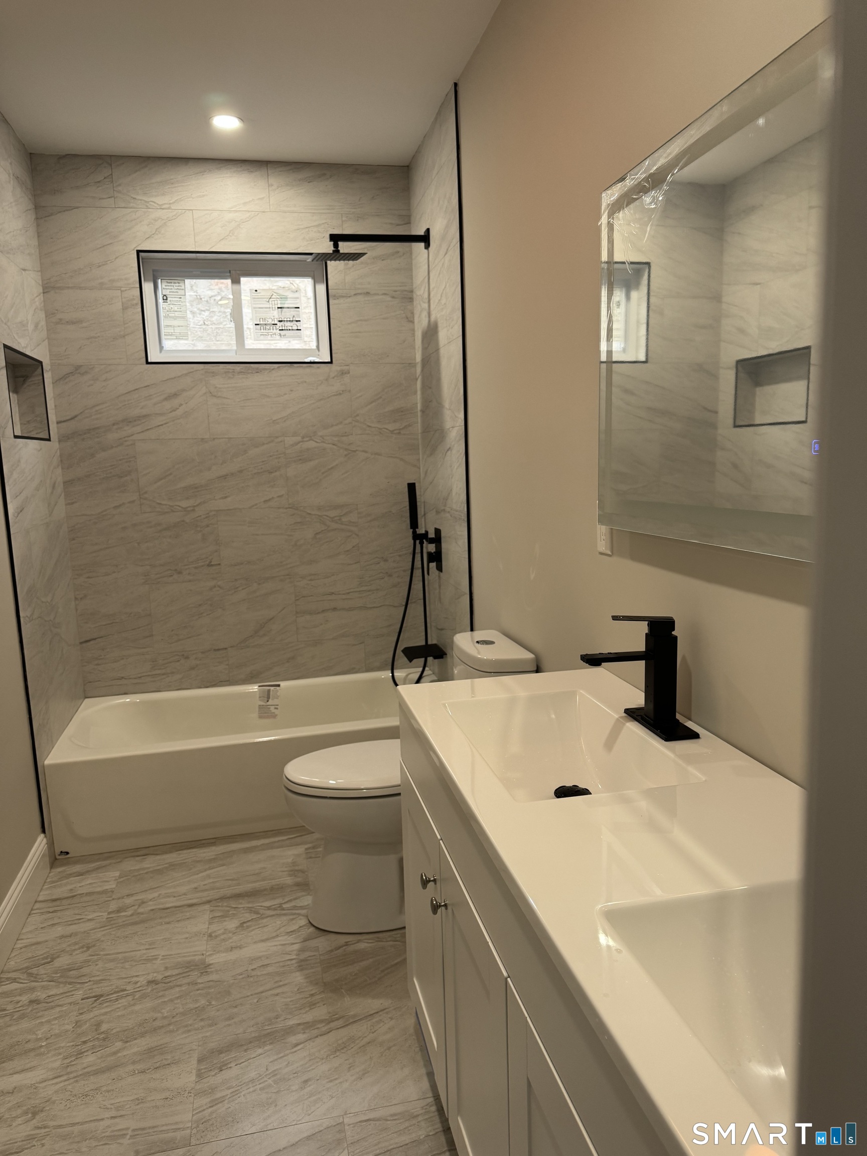 281 Harriet Street Bridgeport CT 06608