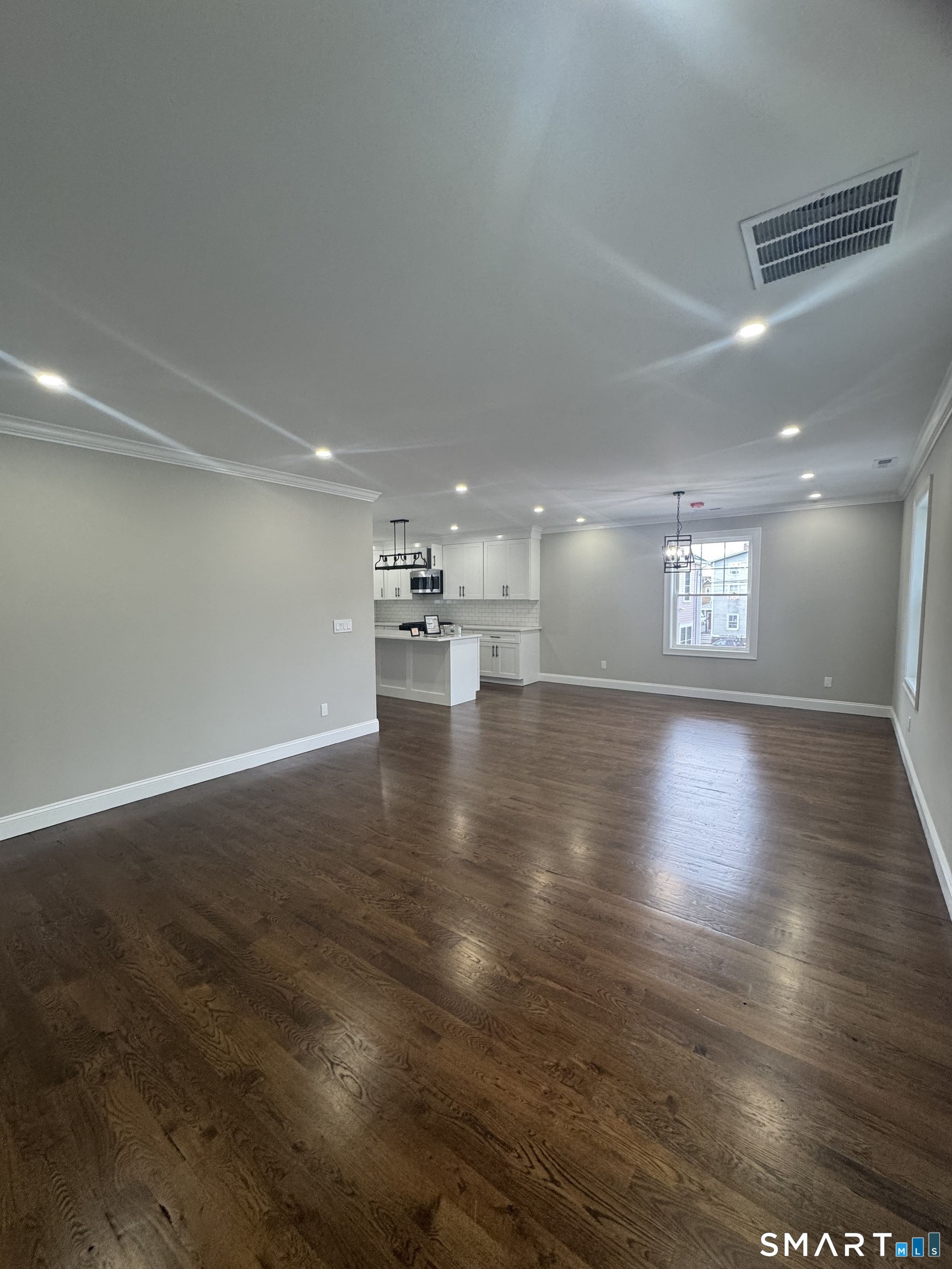 281 Harriet Street Bridgeport CT 06608