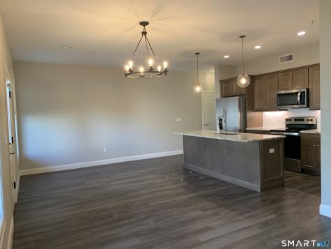 504 Edgewater Circle East Hampton CT 06424