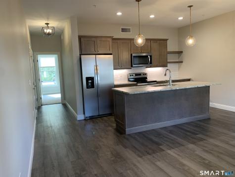 504 Edgewater Circle East Hampton CT 06424