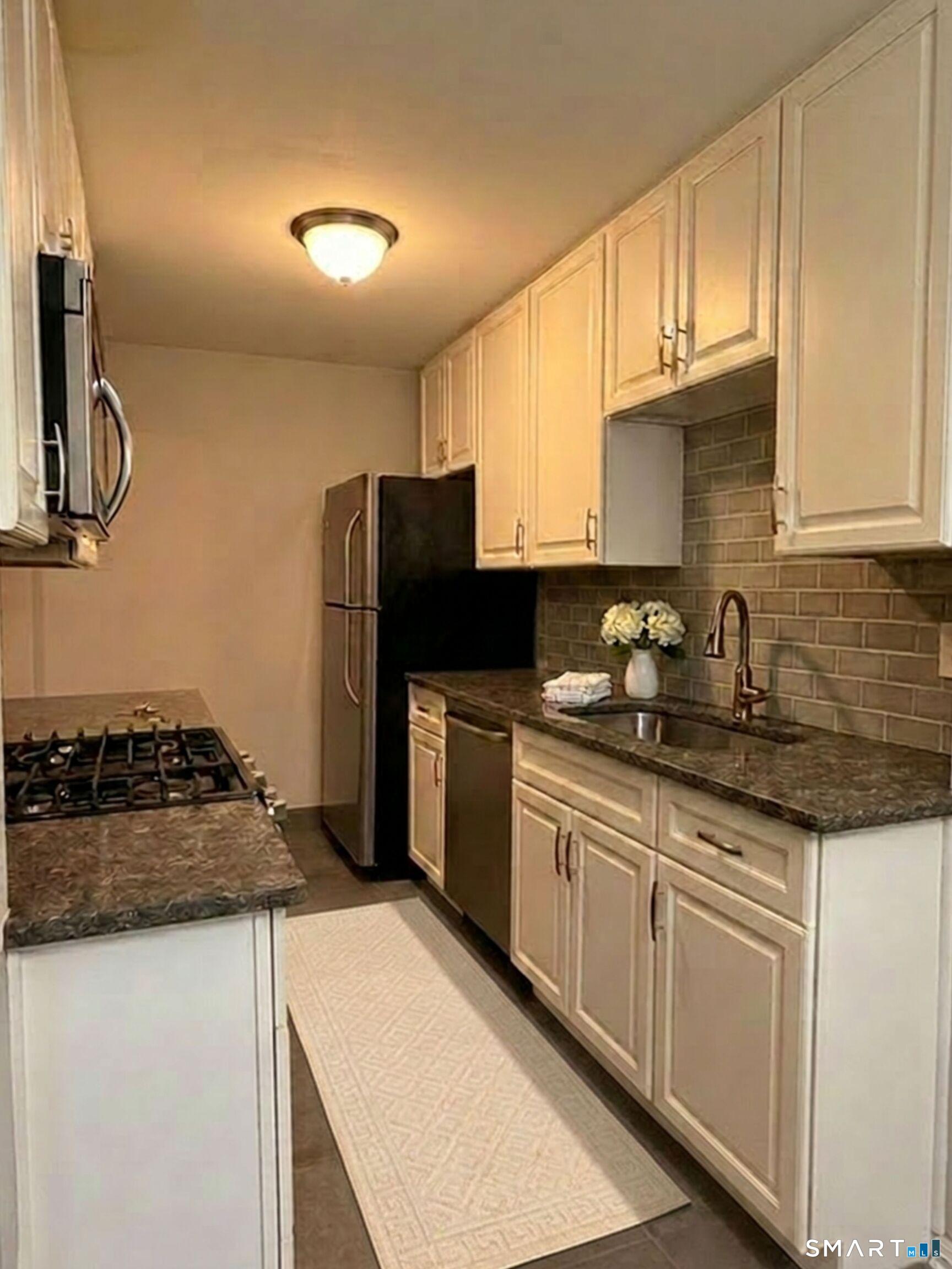 1000 Knapps Highway Fairfield CT 06825