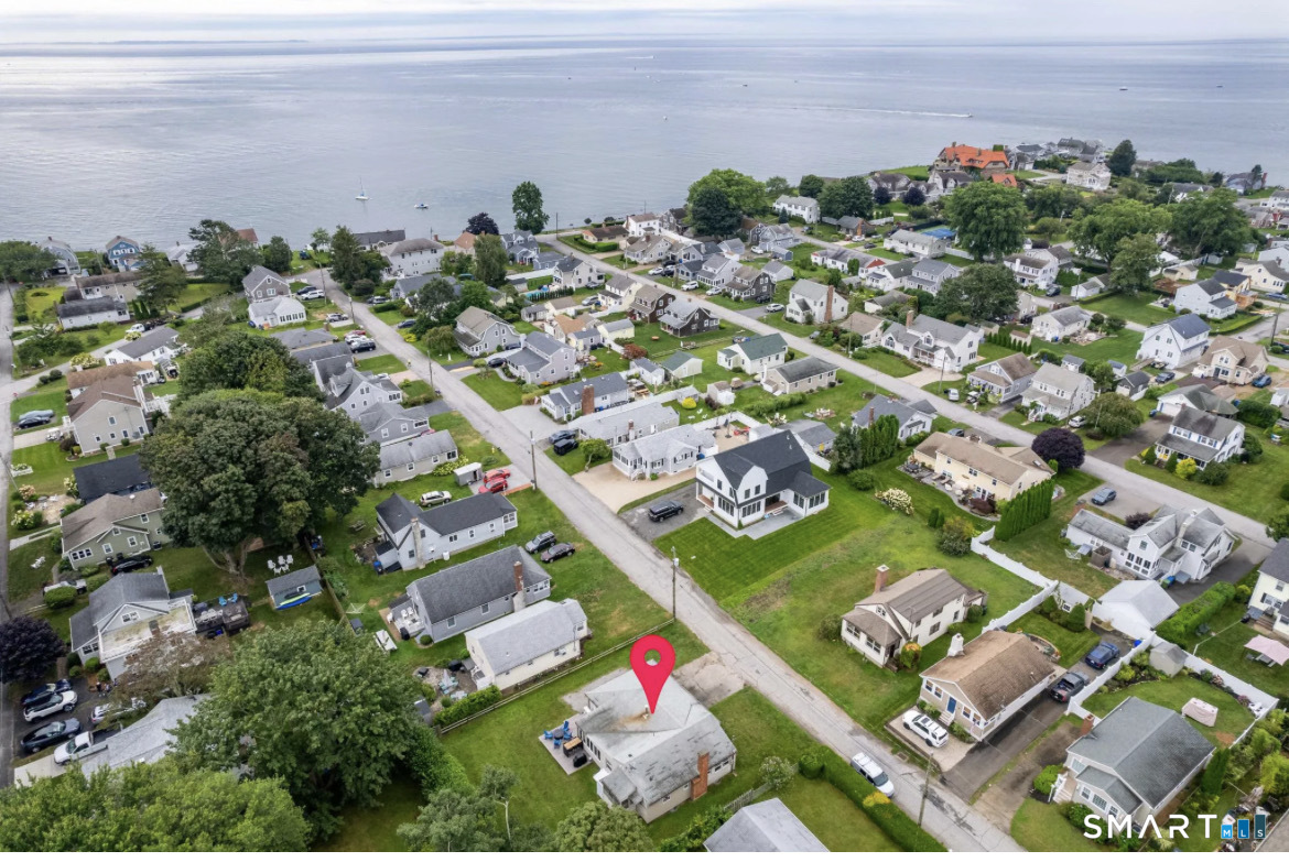 30 Mohican Road Old Saybrook CT 06475