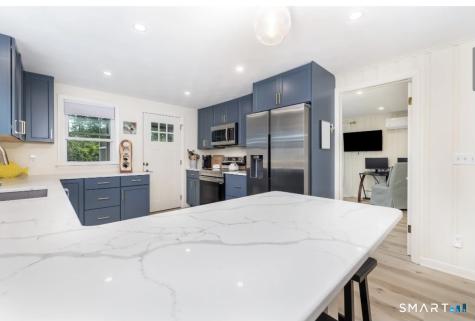 30 Mohican Road Old Saybrook CT 06475
