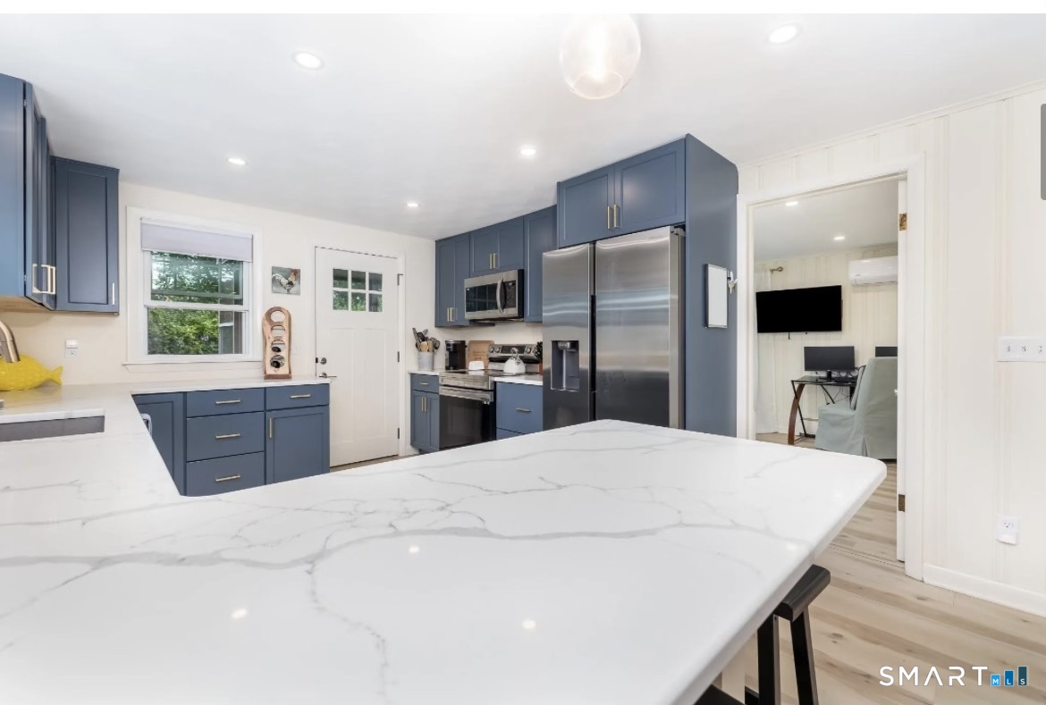 30 Mohican Road Old Saybrook CT 06475