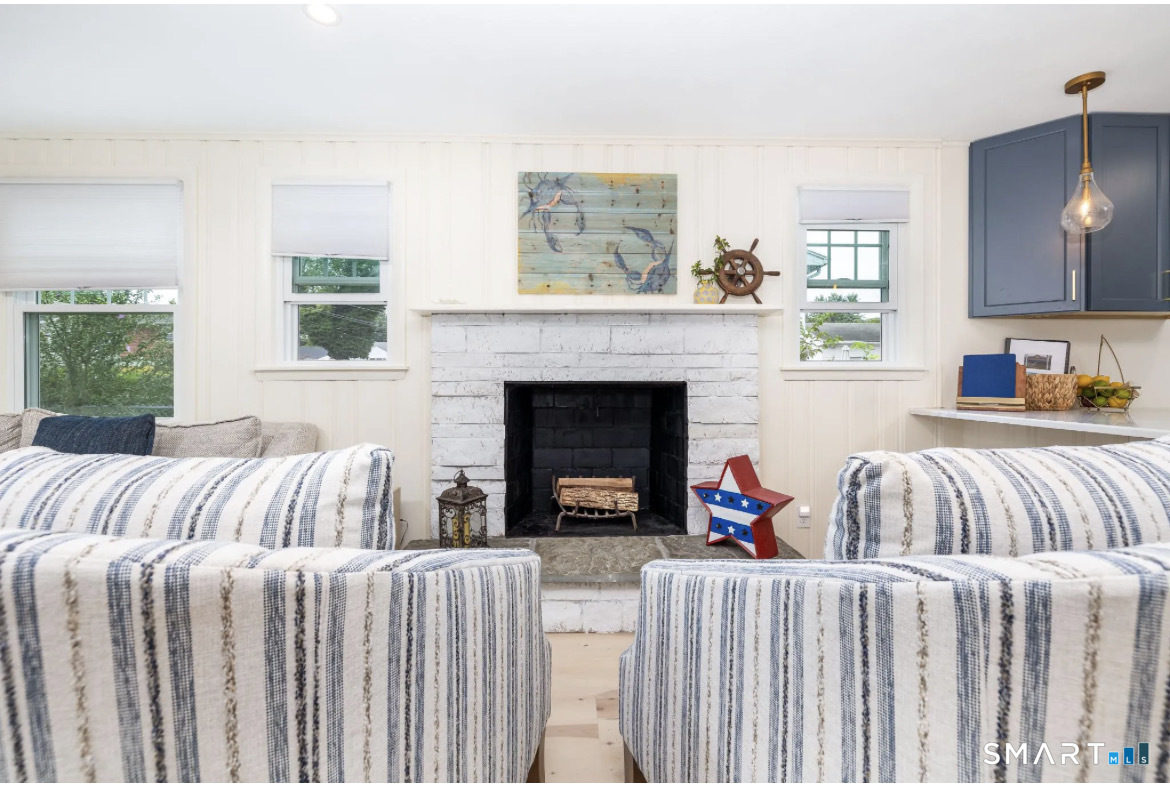 30 Mohican Road Old Saybrook CT 06475