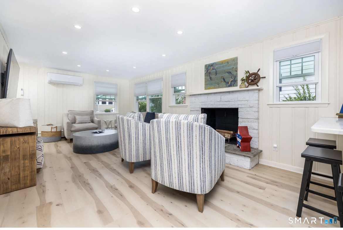 30 Mohican Road Old Saybrook CT 06475