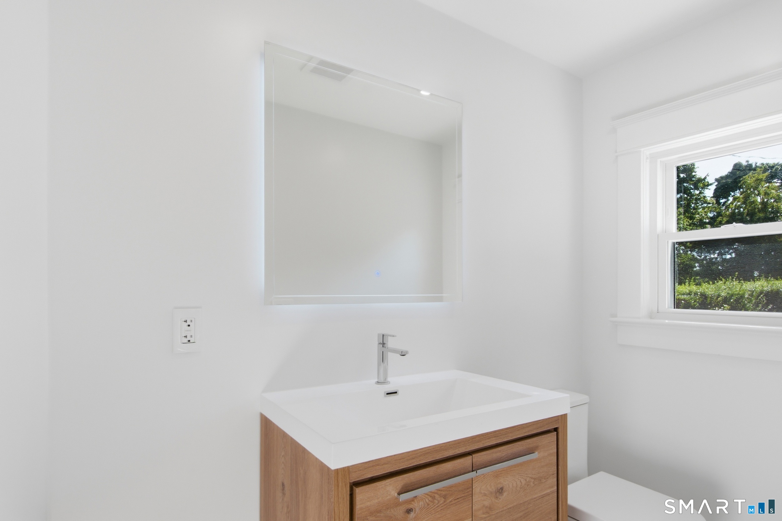 8 Farley Street Greenwich CT 06830