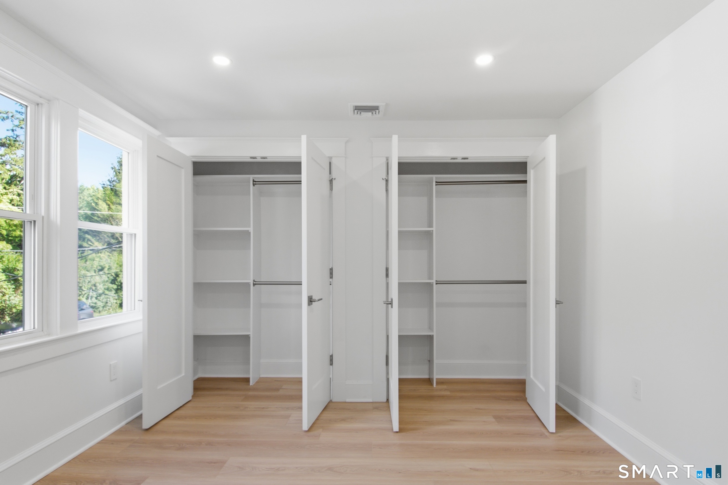 8 Farley Street Greenwich CT 06830