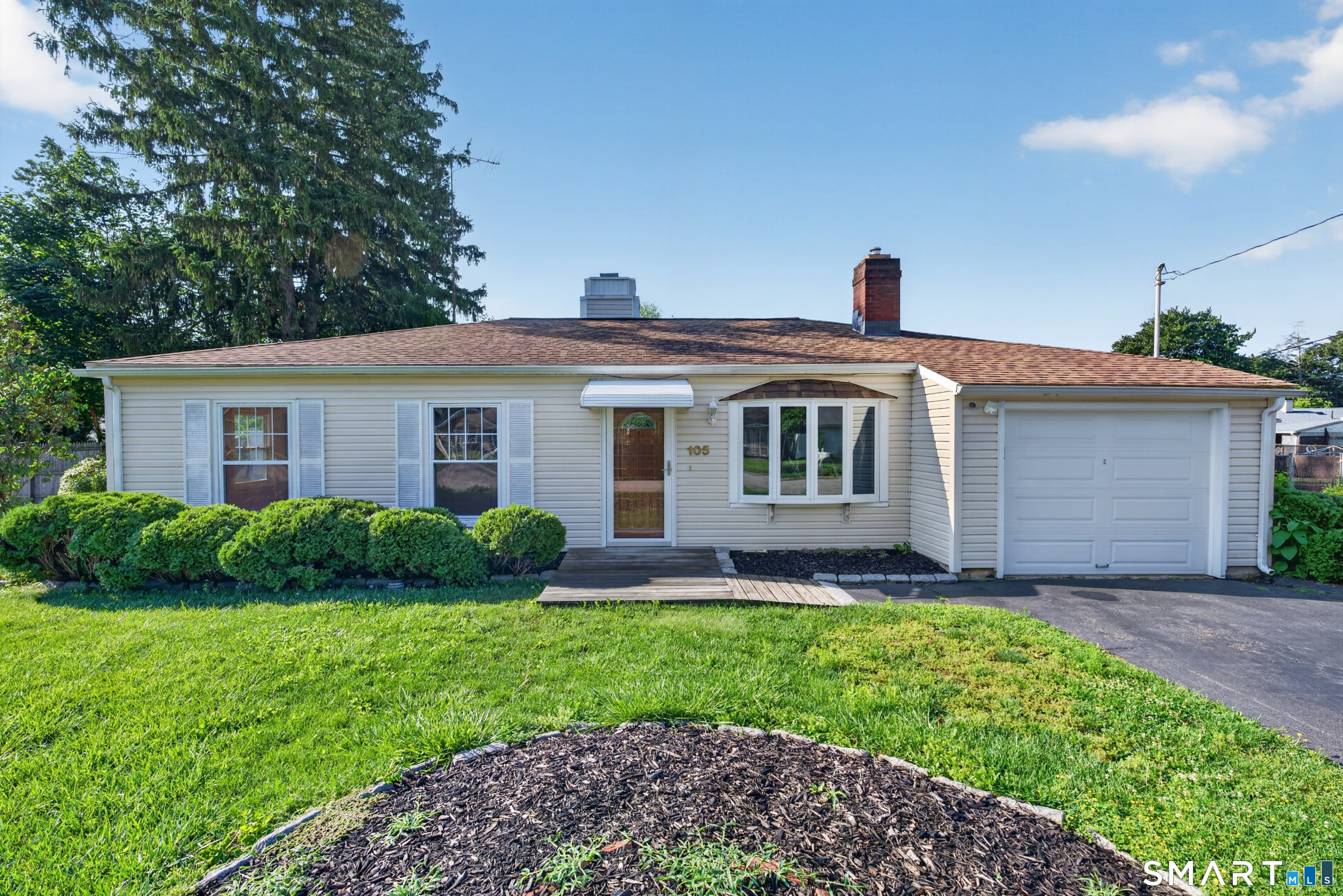 105 Bear Paw Road Bridgeport CT 06606