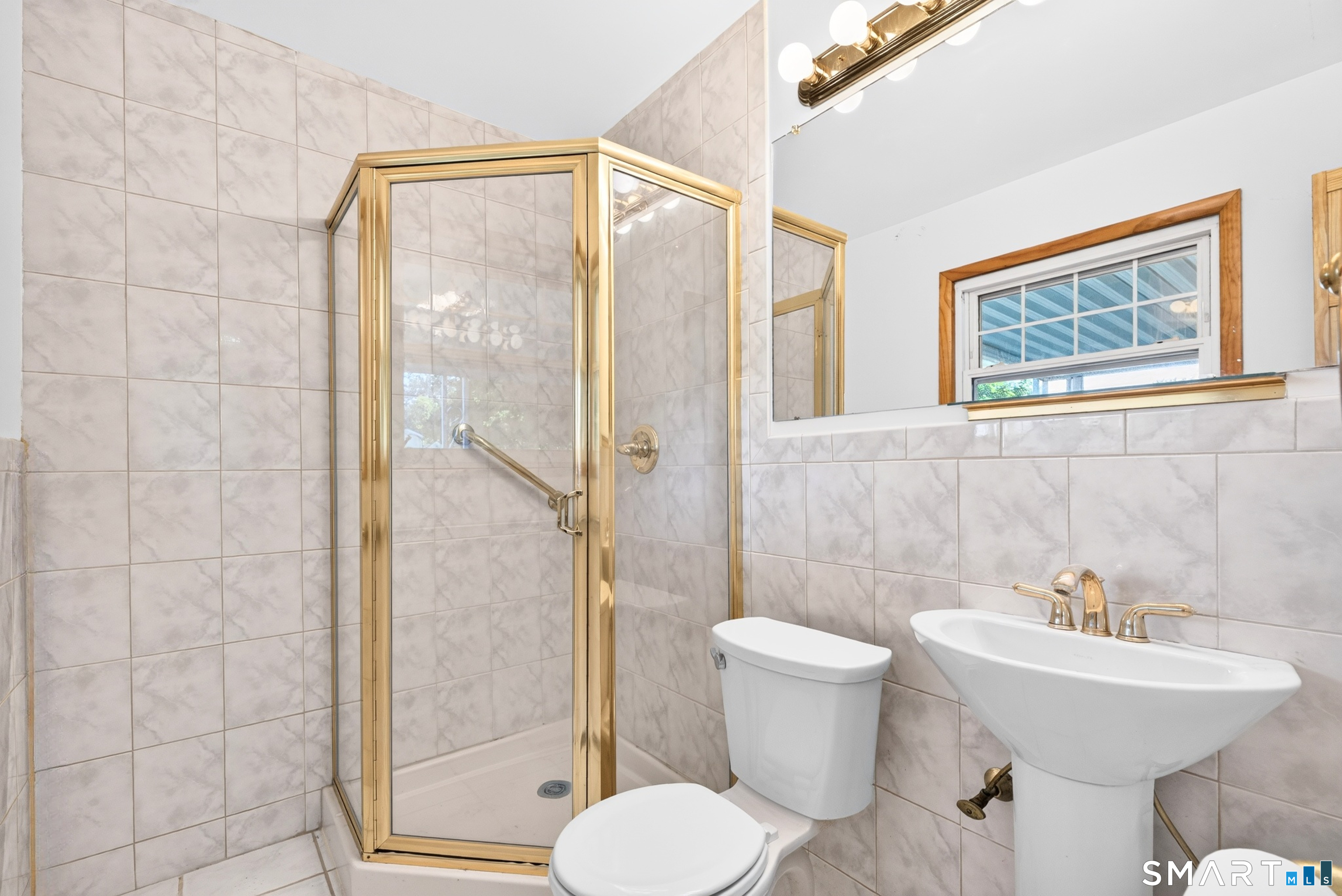 105 Bear Paw Road Bridgeport CT 06606