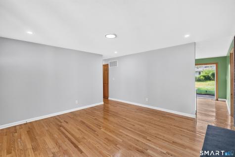 105 Bear Paw Road Bridgeport CT 06606