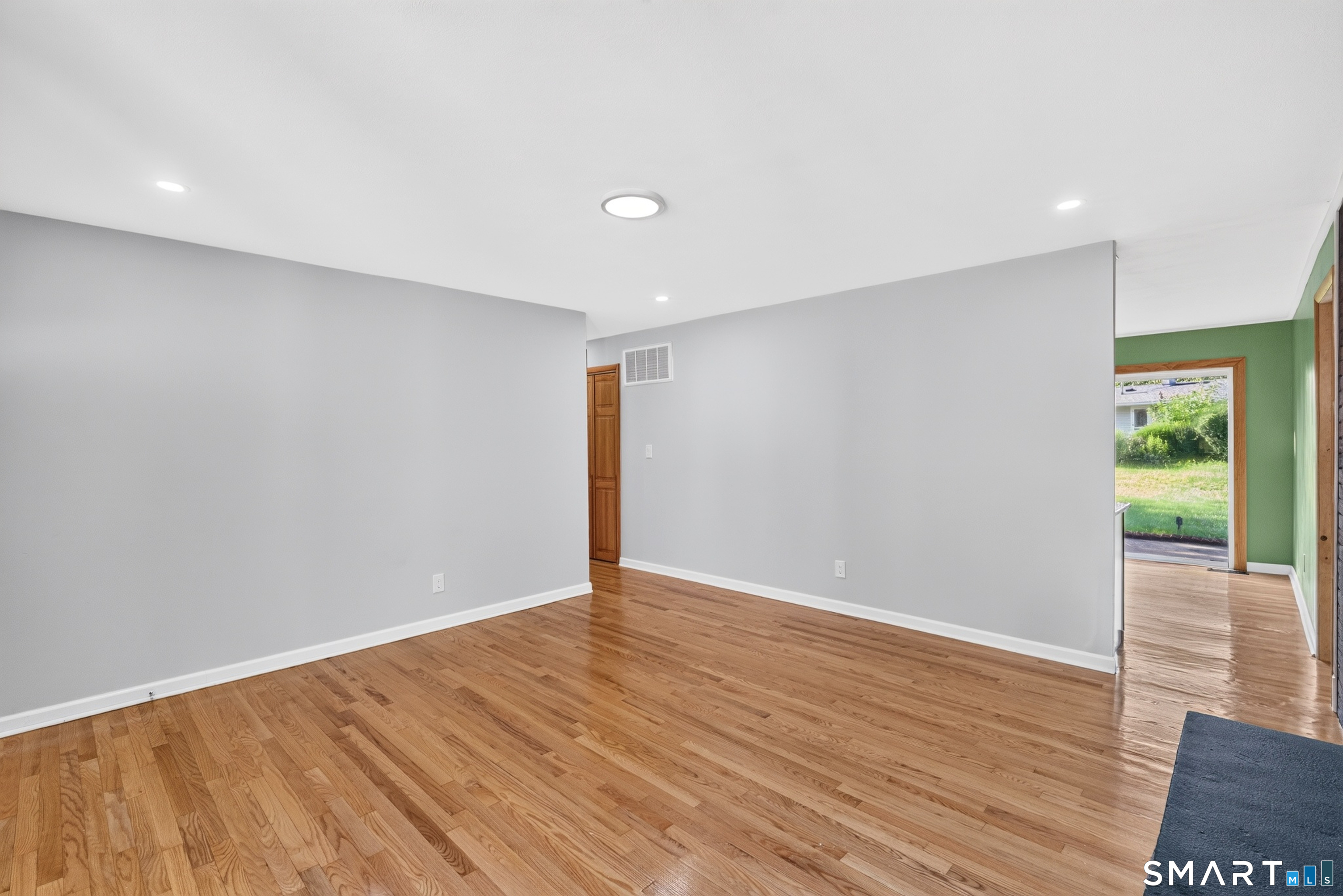 105 Bear Paw Road Bridgeport CT 06606