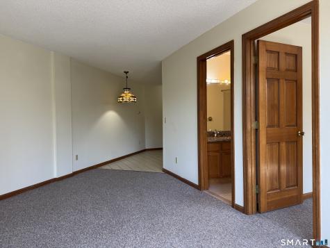 1022 Main Street Branford CT 06405
