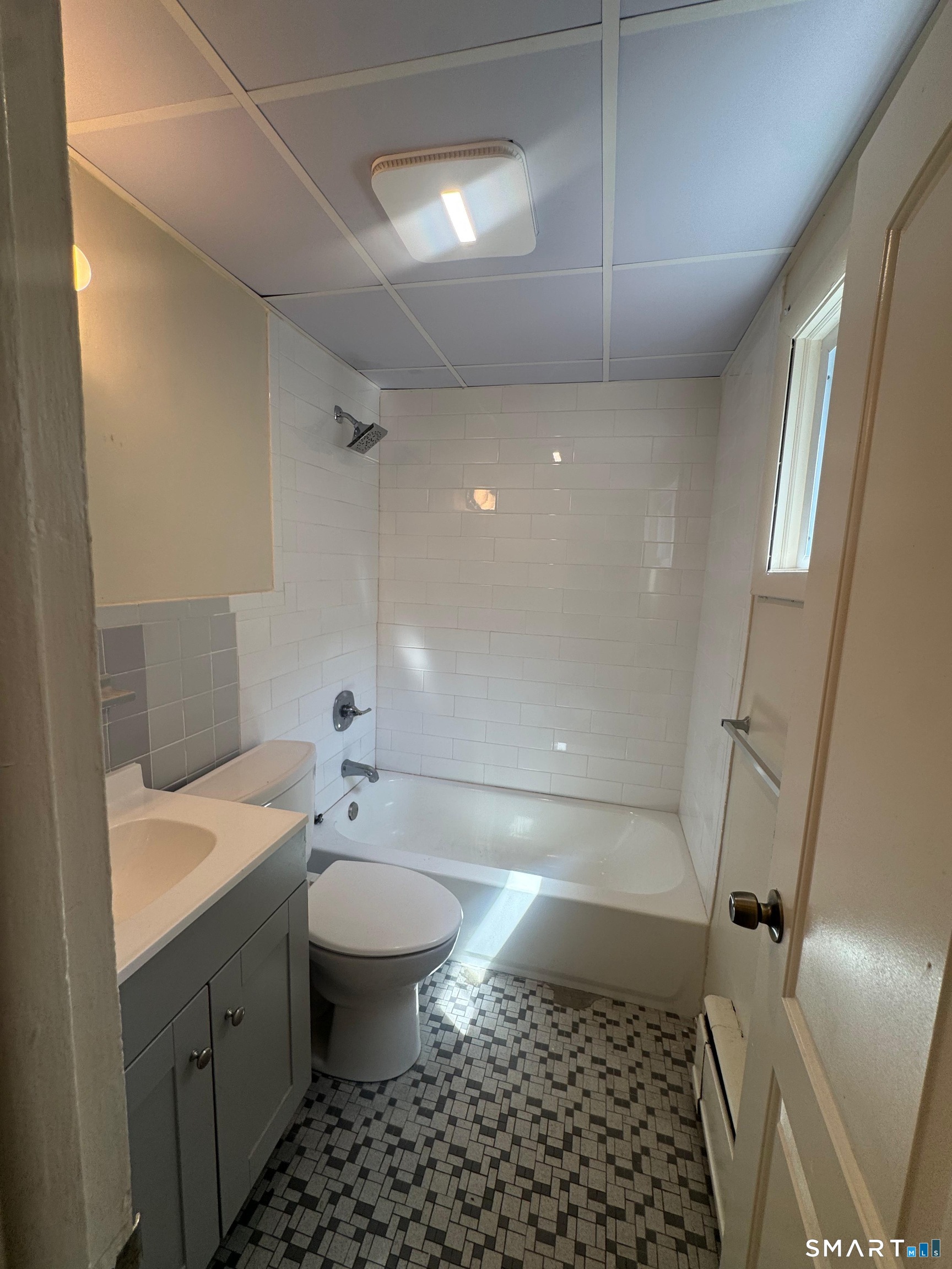 165 Mckinley Avenue Bridgeport CT 06606