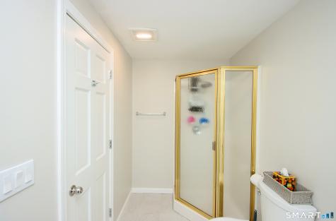 39 Lanphier Road Branford CT 06405