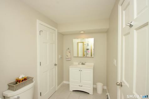 39 Lanphier Road Branford CT 06405