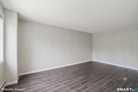 22 Main St Extension Simsbury CT 06081