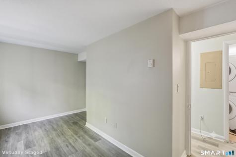 22 Main St Extension Simsbury CT 06081
