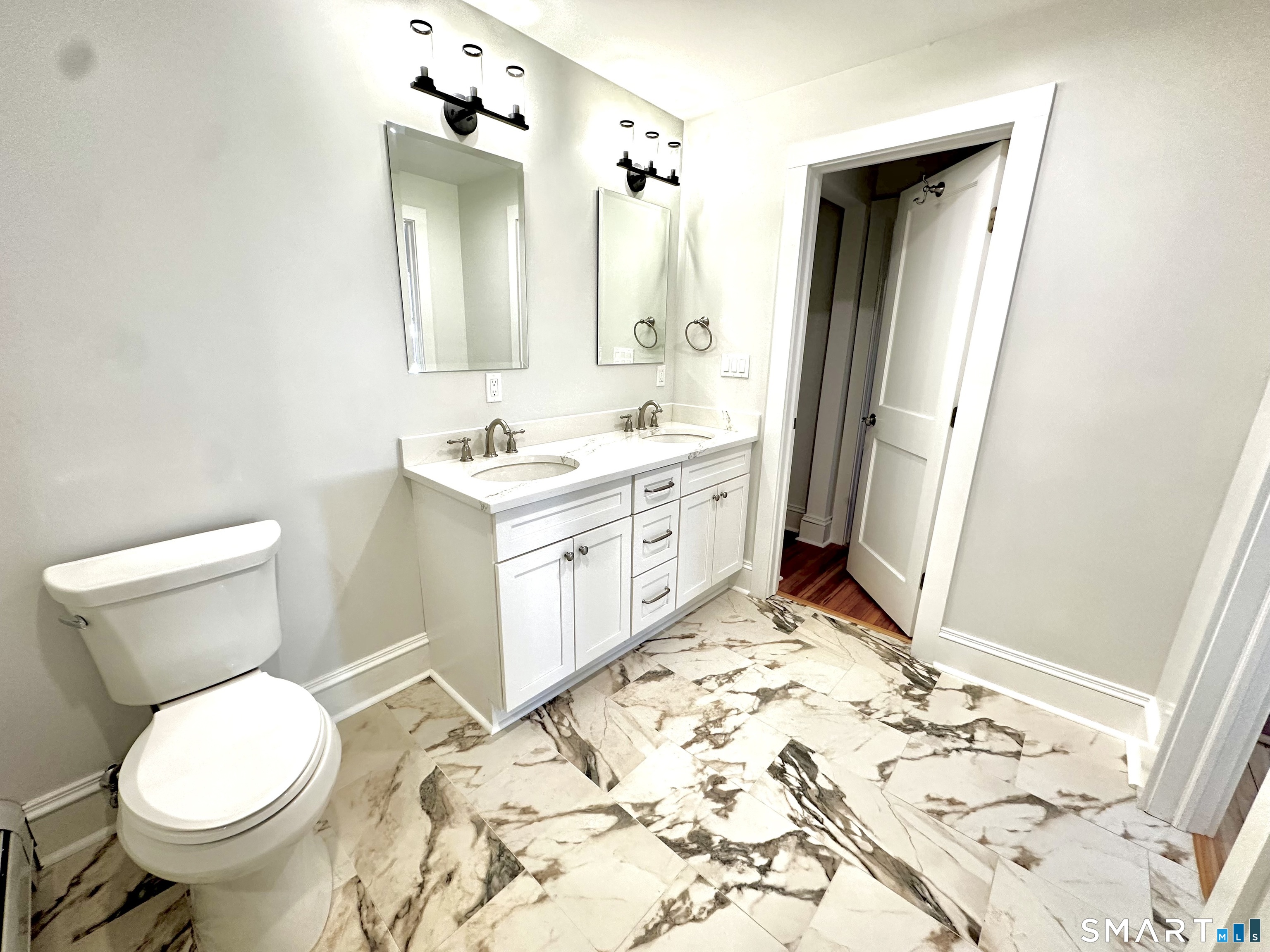 370 Stratfield Road Fairfield CT 06825