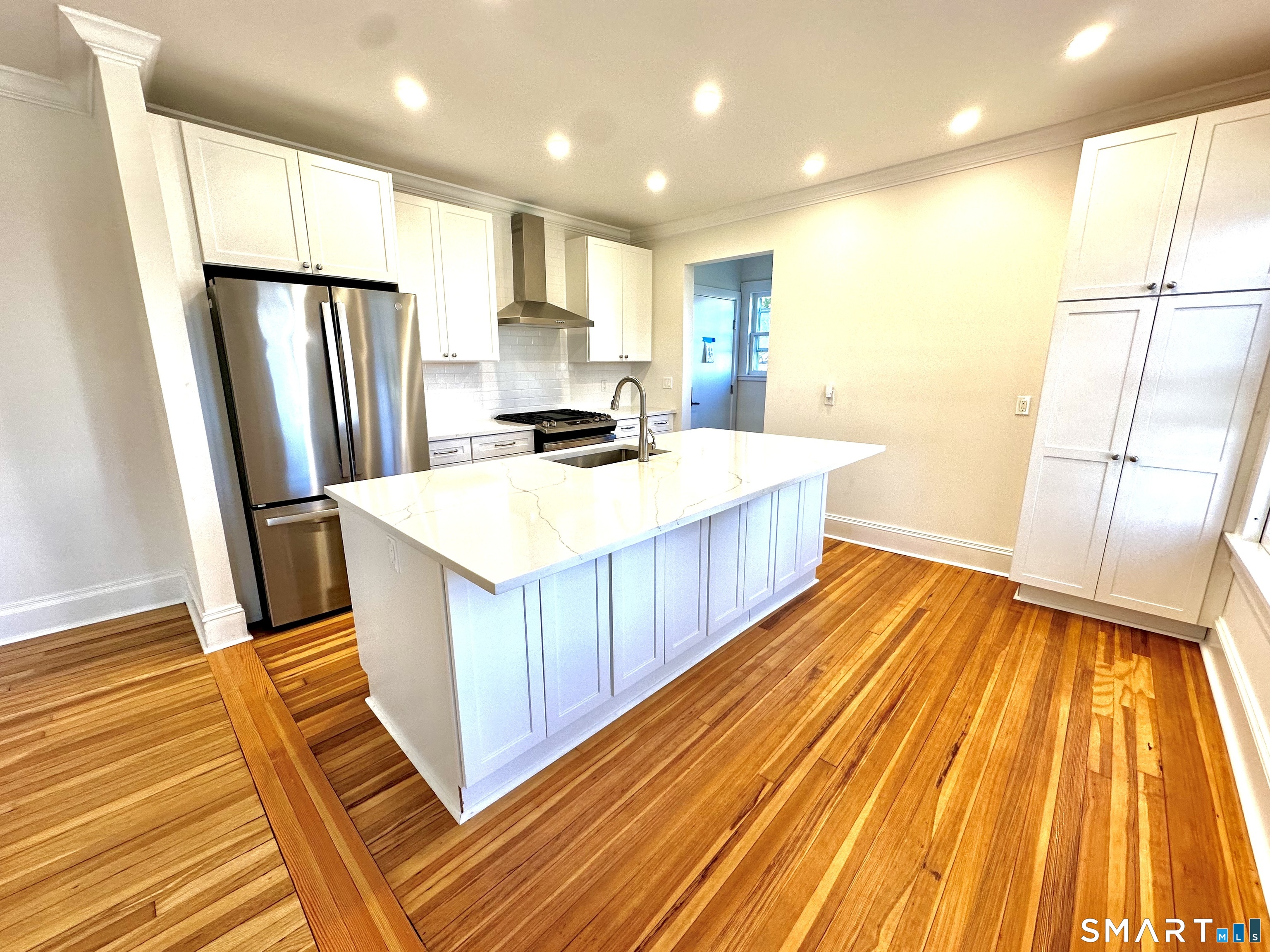 370 Stratfield Road Fairfield CT 06825