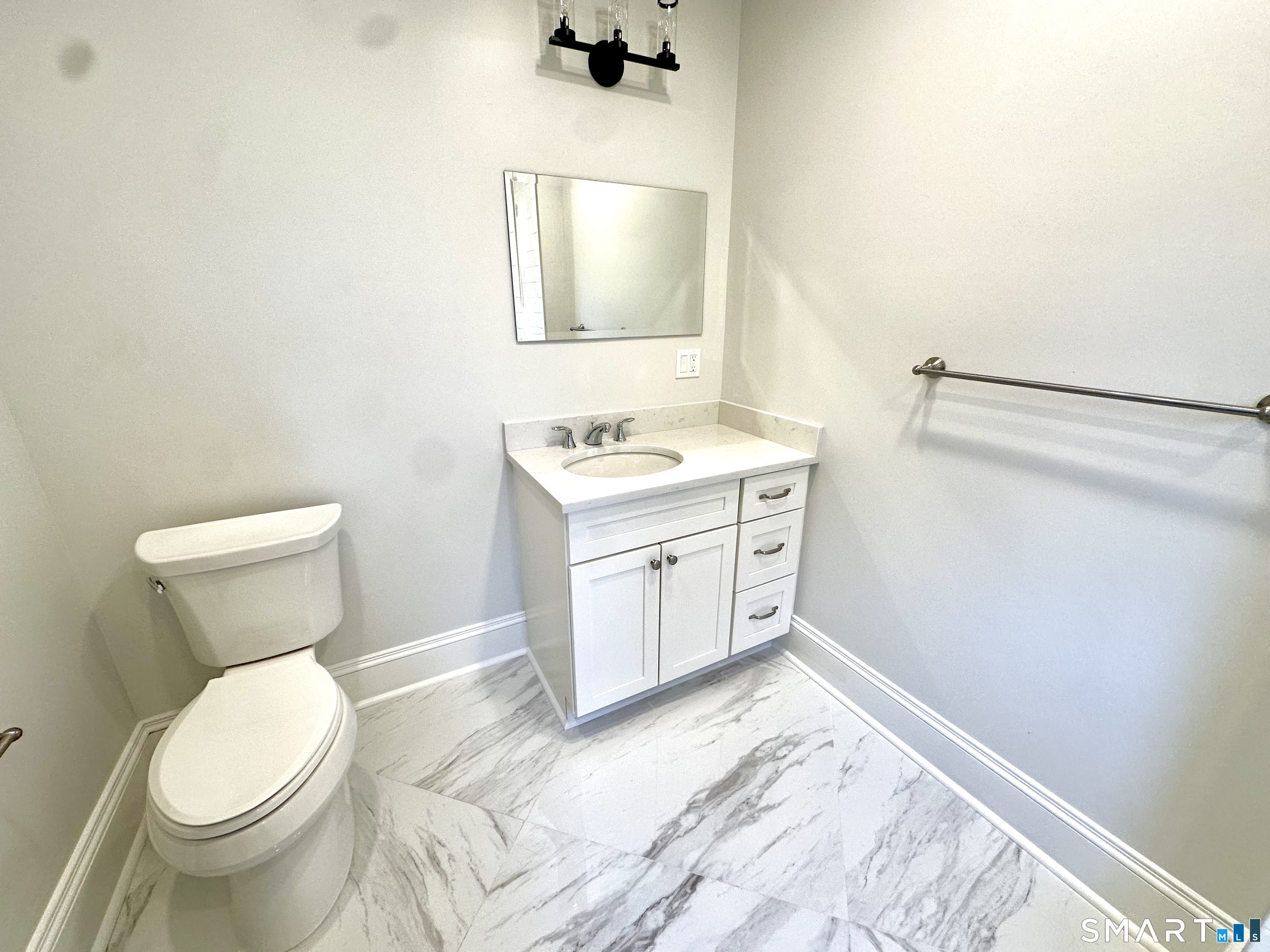370 Stratfield Road Fairfield CT 06825