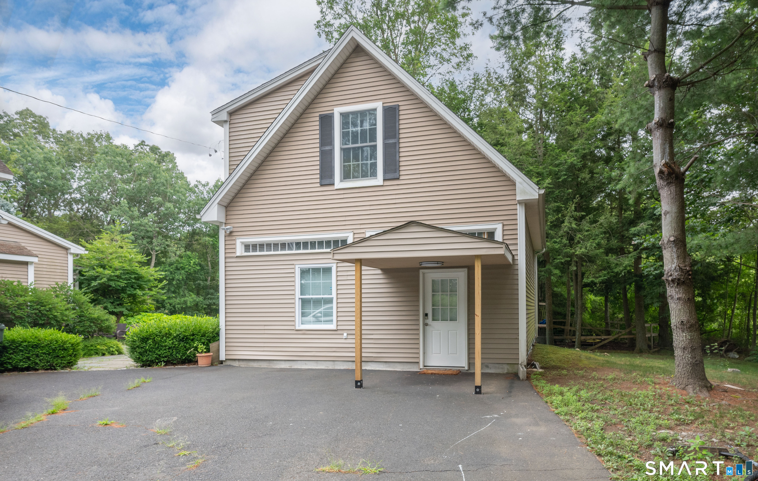 14 Bryan Lane Newtown CT 06470