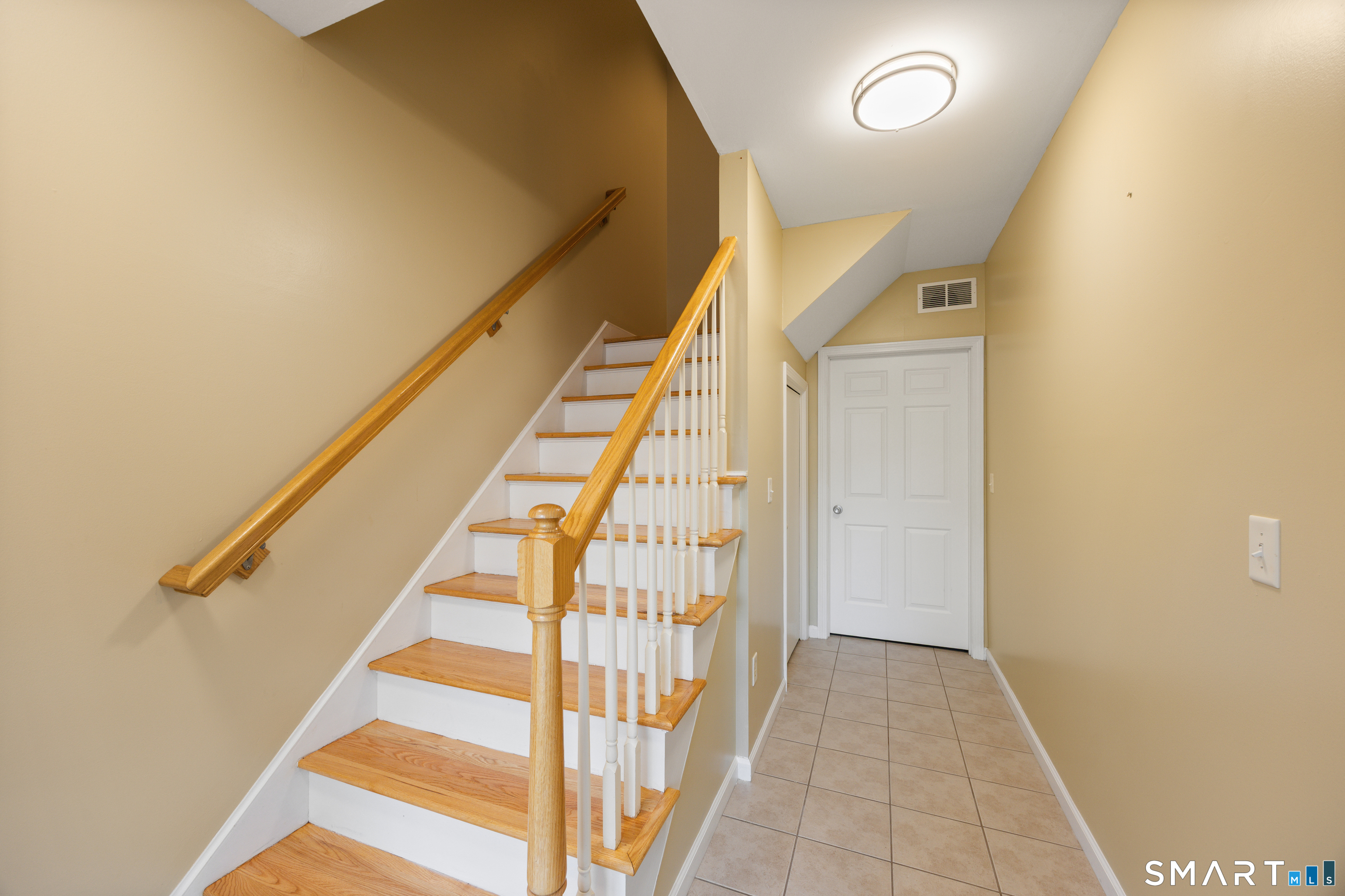32 Songbird Lane Farmington CT 06032
