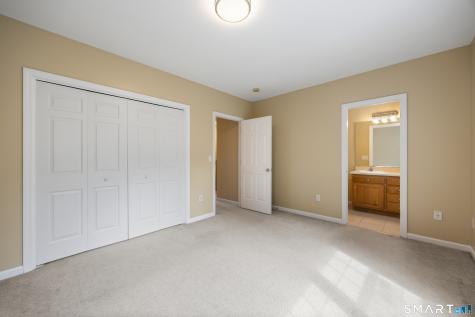 32 Songbird Lane Farmington CT 06032