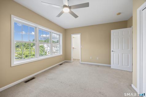 32 Songbird Lane Farmington CT 06032