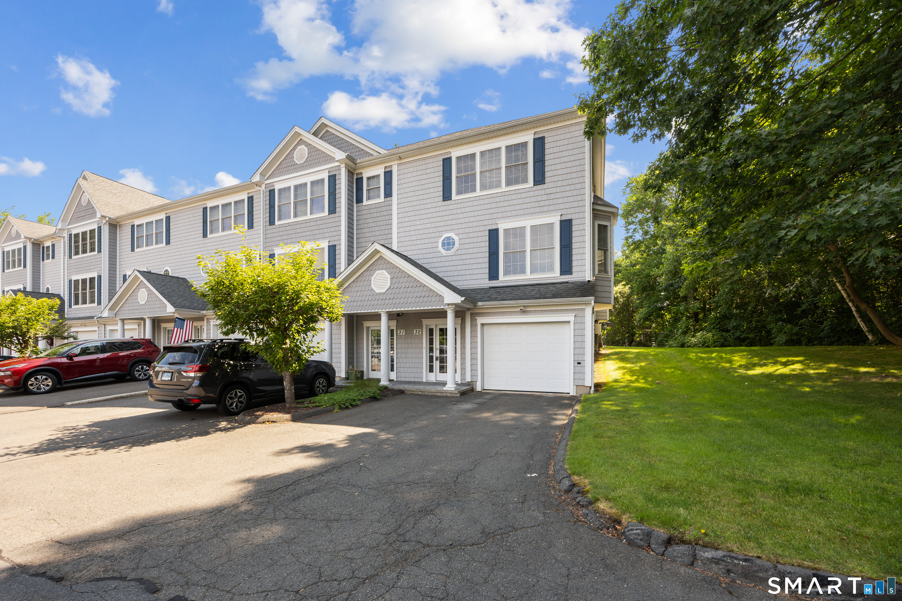 32 Songbird Lane Farmington CT 06032