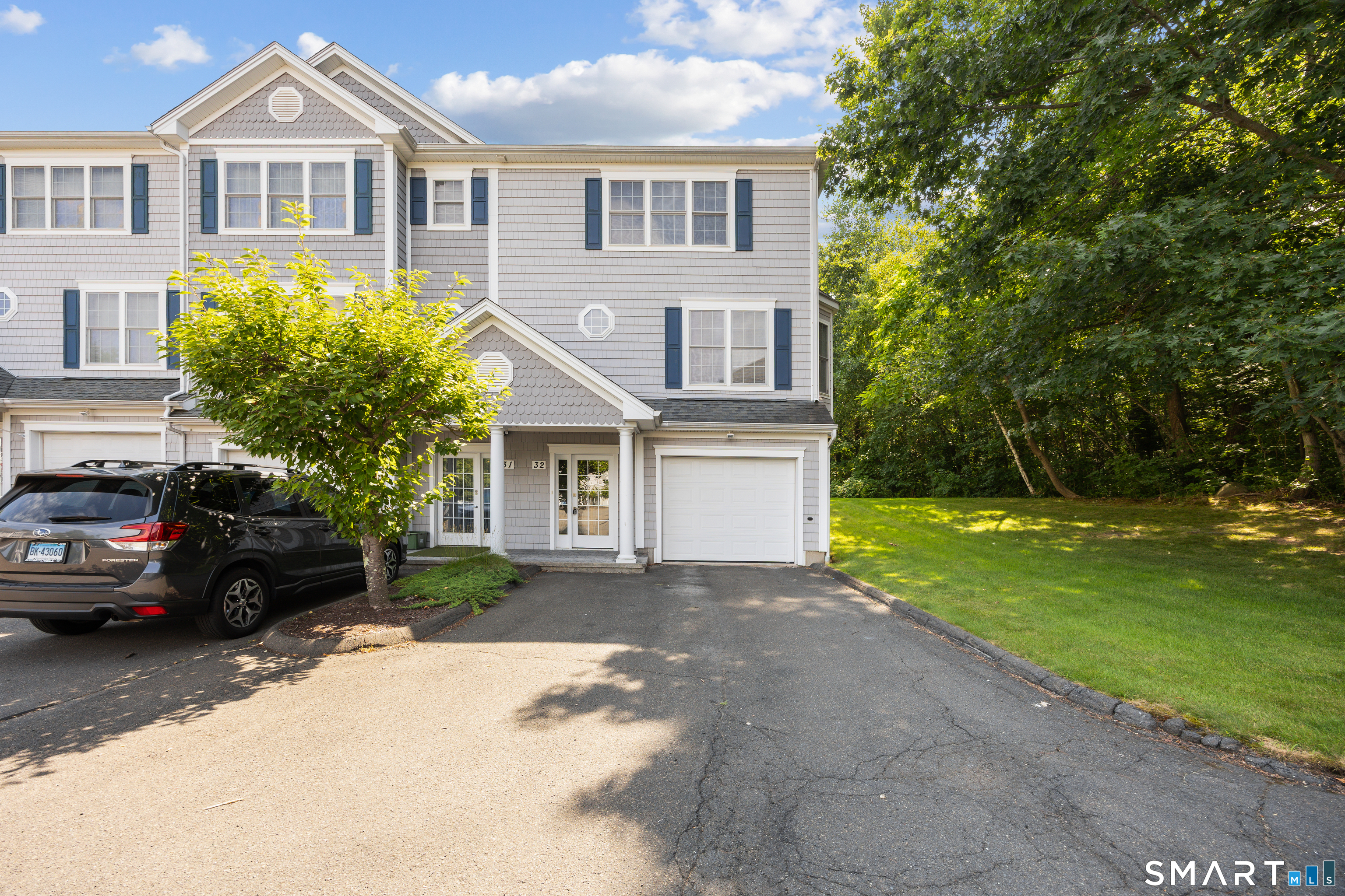 32 Songbird Lane Farmington CT 06032