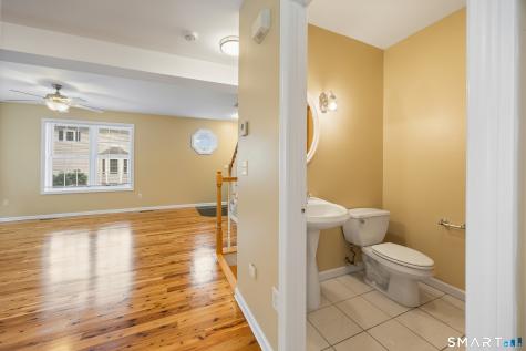 32 Songbird Lane Farmington CT 06032