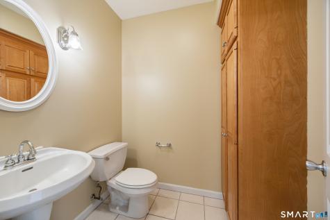 32 Songbird Lane Farmington CT 06032