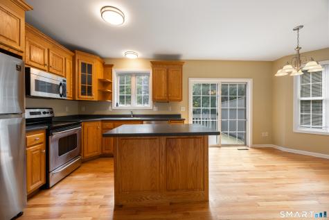 32 Songbird Lane Farmington CT 06032