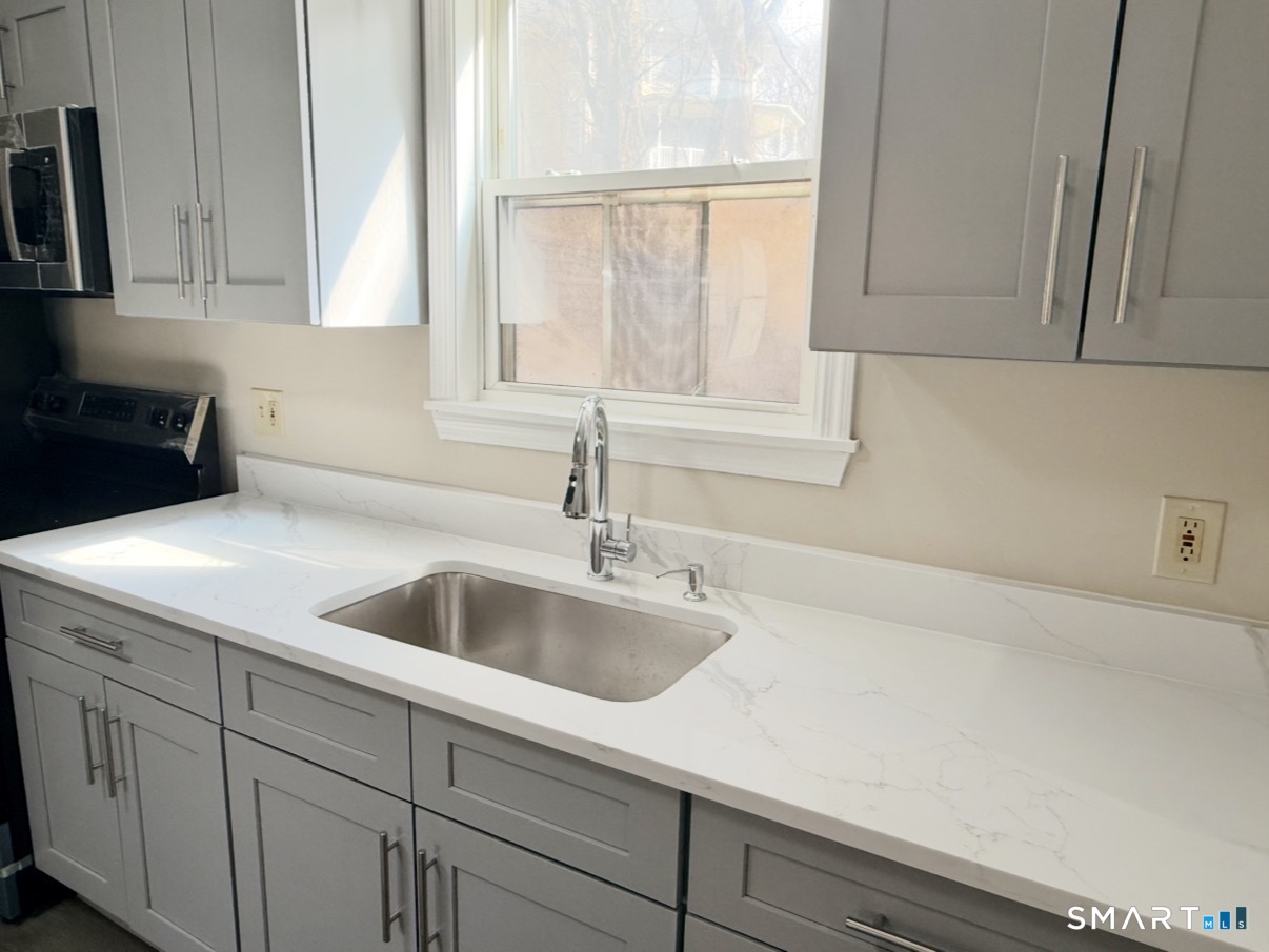 3-5-7 Maple Street Seymour CT 06483