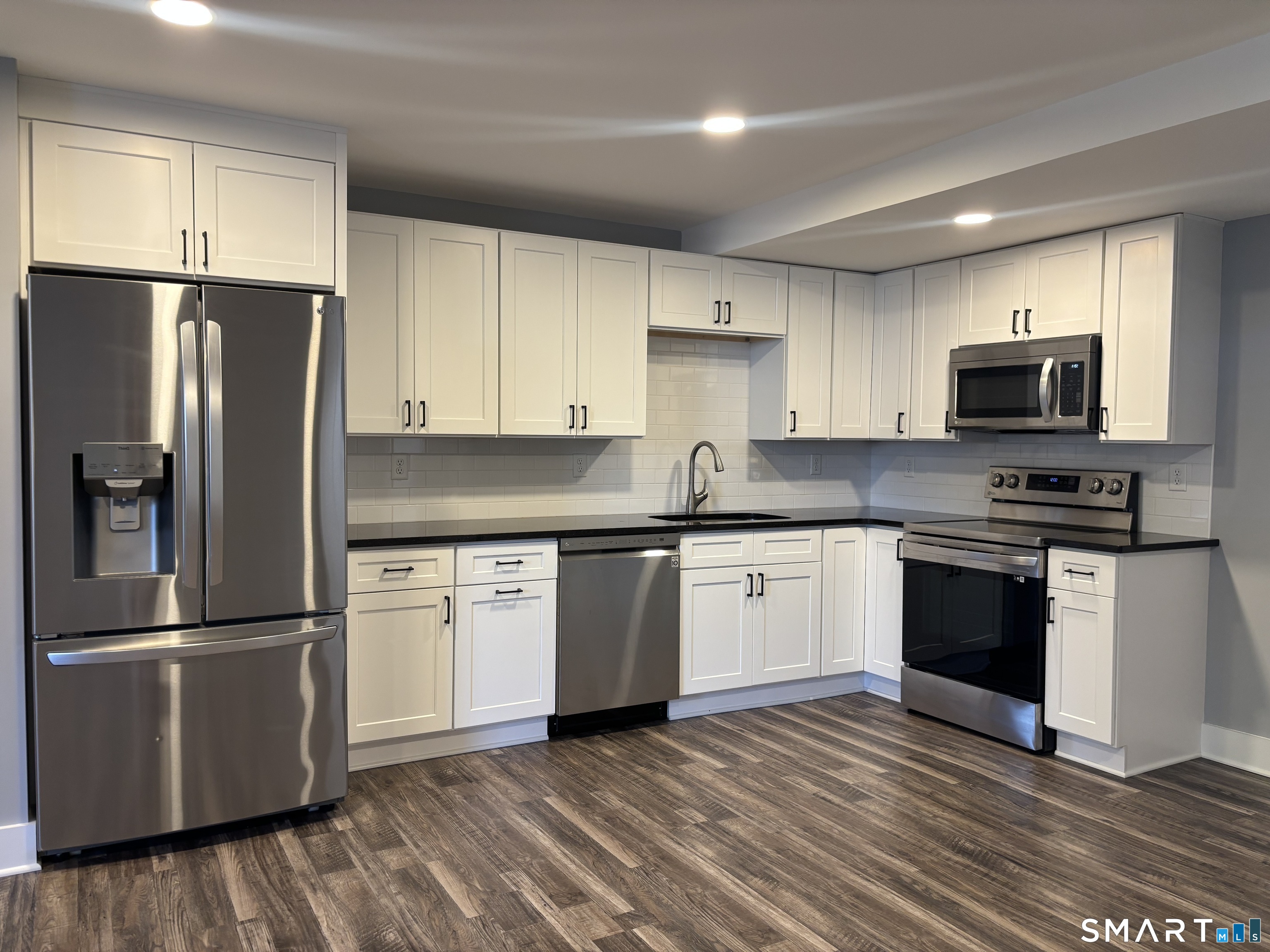 303 Norwich New London Turnpike Montville CT 06382