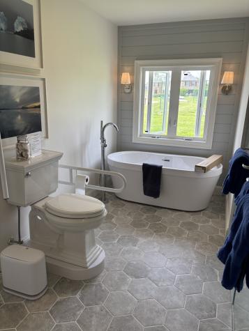 55 Vineyard Place Guilford CT 06437