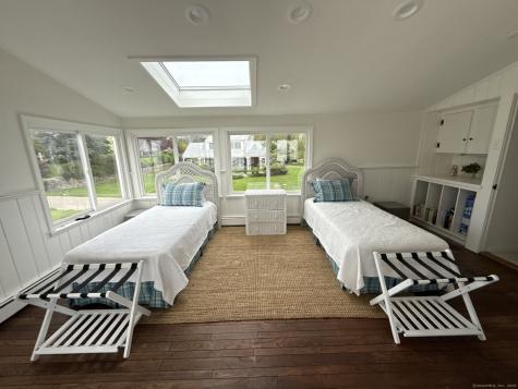 55 Vineyard Place Guilford CT 06437