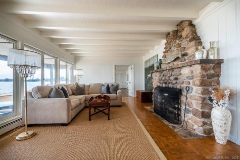 55 Vineyard Place Guilford CT 06437