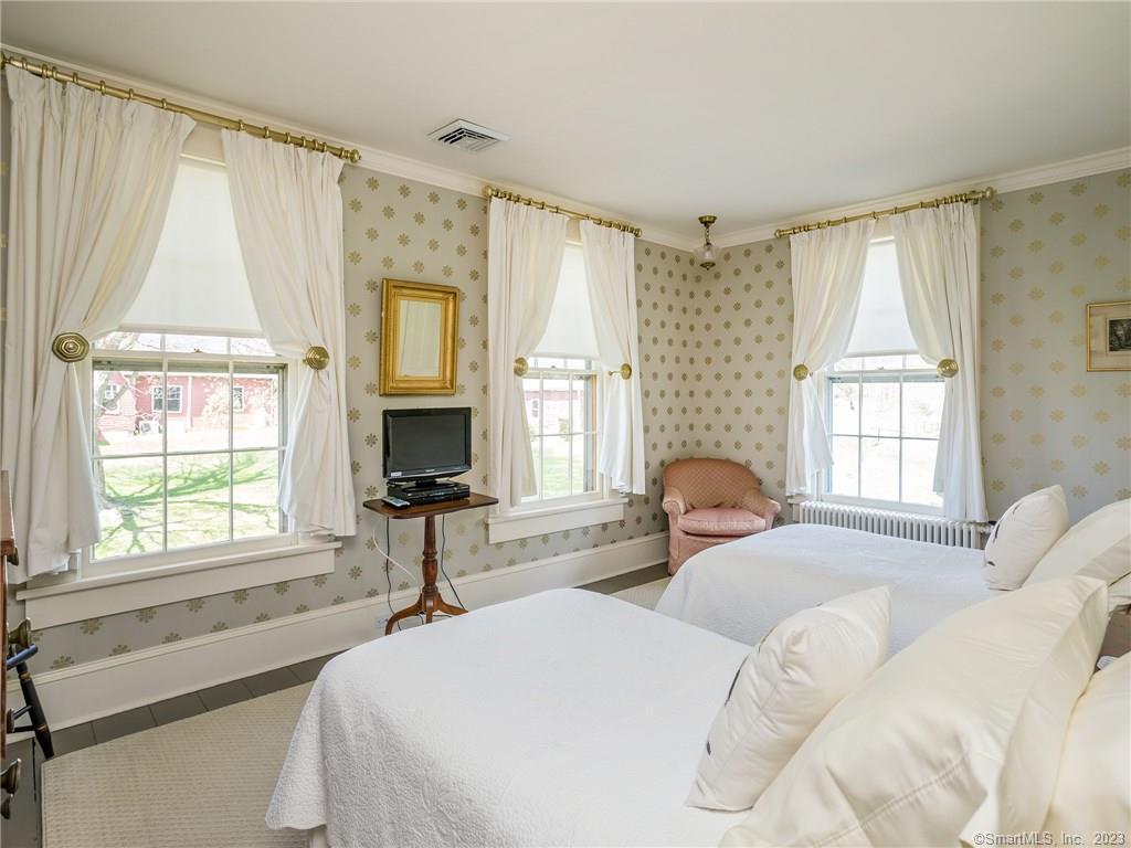 15 Hopkins Road Warren CT 06777